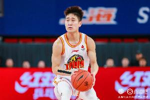 率先发力！吉林开场8投8中 牢牢占据场上主动