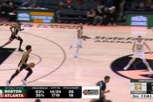 老鹰半场丢82分！解说：有特雷·杨真难赢 不对他不是被交易了？