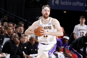 蒂米谈生涯新高21分：詹姆斯&斯玛特总能找到我 和他们打球很轻松