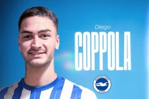 记者：米兰、佛罗伦萨关注布莱顿中卫库博拉，球员可能冬窗离队