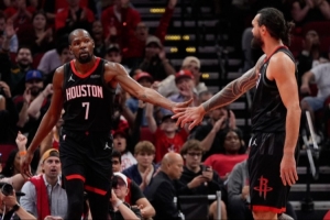 键盘侠|司机给KD送祝福太有风度！亚当斯受伤让火箭球迷心如死灰